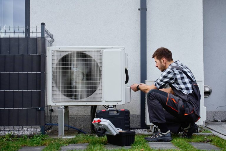 Faut-il réparer ou remplacer sa pompe à chaleur ?